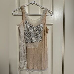Simply Vera Wang Cream And Lace Dress Tank Size XS 🩷